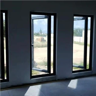 Aluminiowe drzwi skrzydłowe